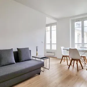 https://luxurious-1-bedroom-saint-michel-saint-severin-free-netflix.fr-paris.fr